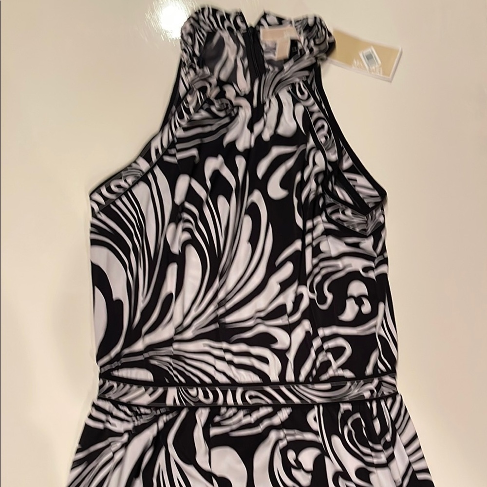 Black and White Patterned Sleeveless Dress